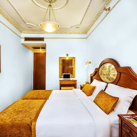 Imperial Palace Classical Hotel 4*
