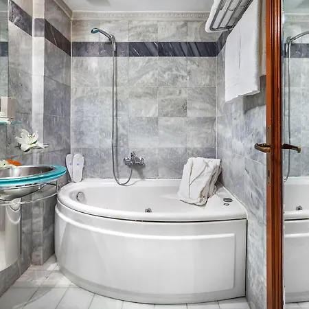 Imperial Palace Classical Ξενοδοχείο 4*