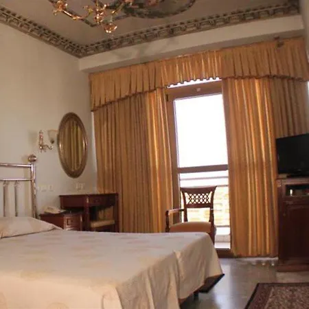 Imperial Palace Classical 호텔 테살로니키