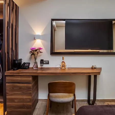 Imperial Palace Classical