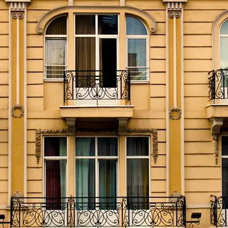 Imperial Palace Classical فندق 4*