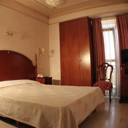 Imperial Palace Classical 4*