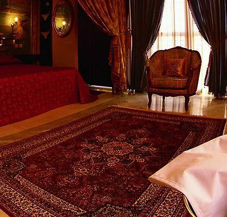 Imperial Palace Classical Hotel