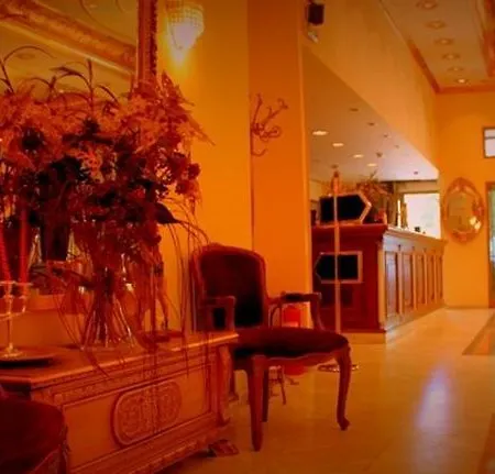 מלון Imperial Palace Classical 4*