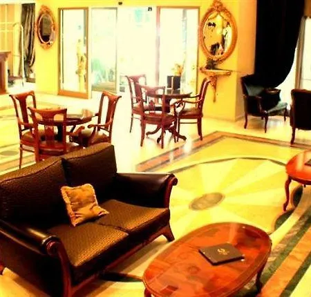 מלון Imperial Palace Classical 4*