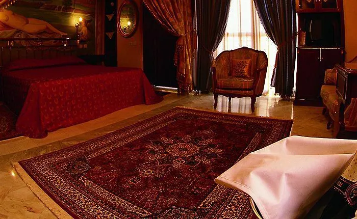 Imperial Palace Classical Hotel